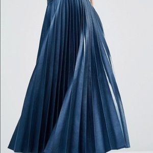 NWT Closet London Pleated Midi Skirt in Washed PU